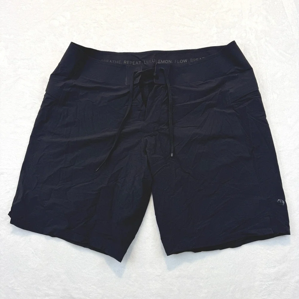 Lululemon Mens Black Board Shorts Lace Up Swim Trunks Size 36 Zipper Pocket